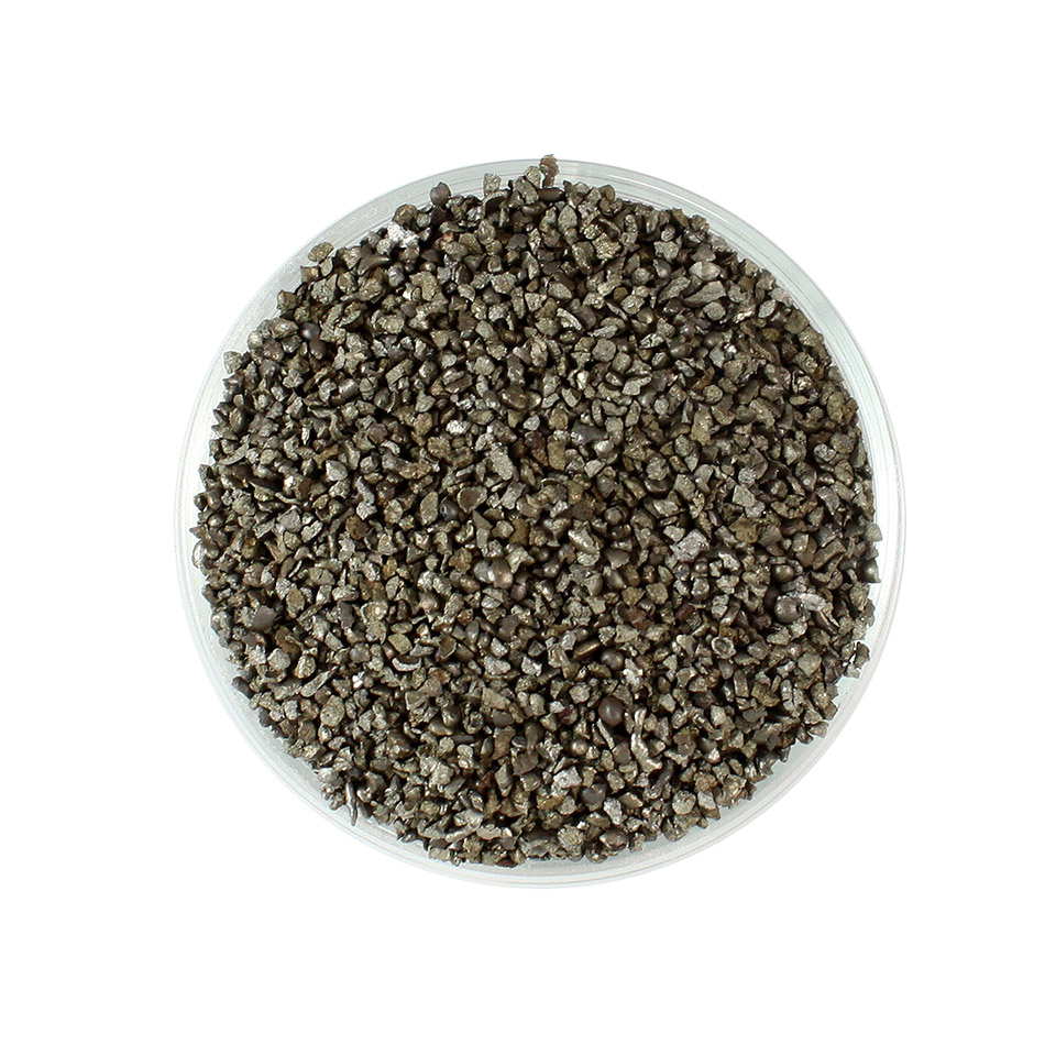 Chilled iron grit